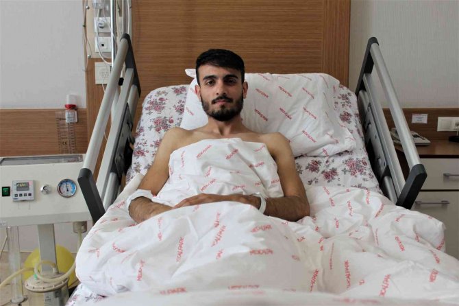 Elazığ’da Literatüre Kazandırılan Ameliyat: Tek Kesiden Yapılan Ameliyatla Akciğerleri İyileştirildi