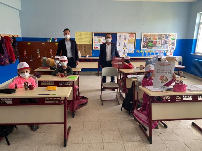 Minikler Fahri Gıda Denetçisi Oldu