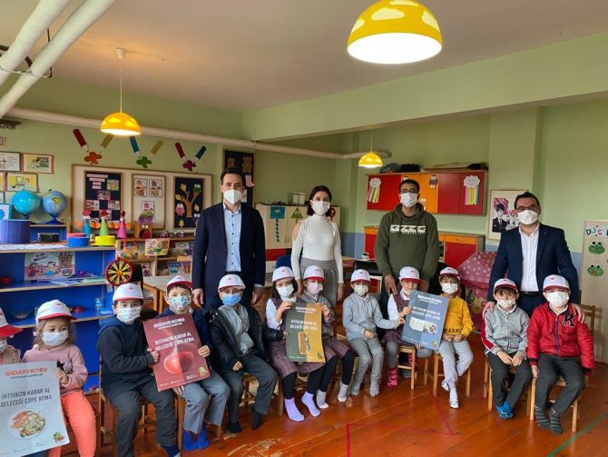 Minikler Fahri Gıda Denetçisi Oldu