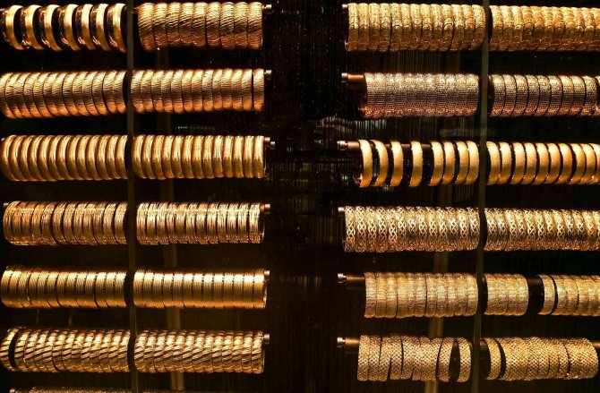 Kuyumcular Altının 2022 Yılında Stabil Kalacağını Düşünüyor