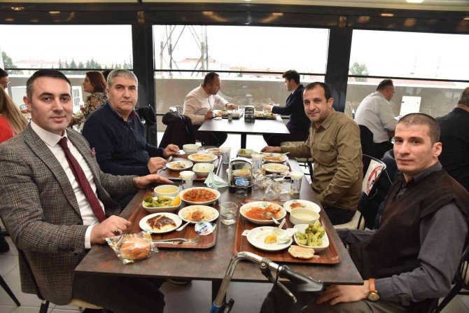Başkan Ergün Personelinin Yeni Yılını Kutladı