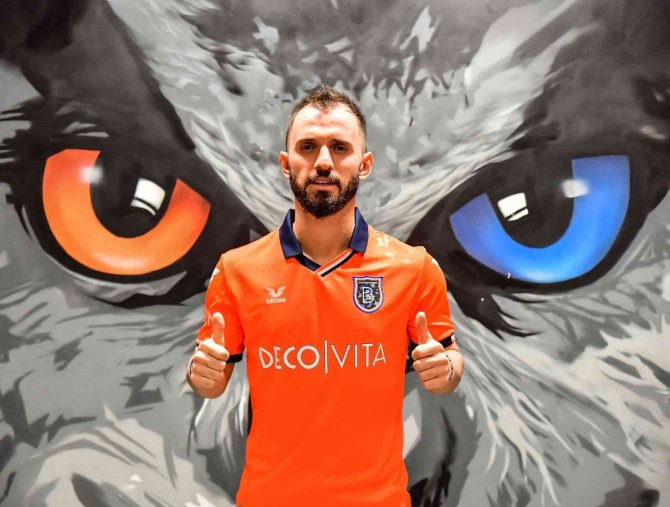 Medipol Başakşehir, Emre Çolak’ı Transfer Etti