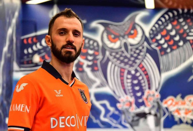 Medipol Başakşehir, Emre Çolak’ı Transfer Etti