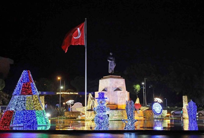 Menteşe’nin Cadde Ve Sokakları Yeni Yıla Hazır