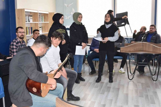 Bitlis’te Bir Ayda 374 Kütüphane Yapıldı