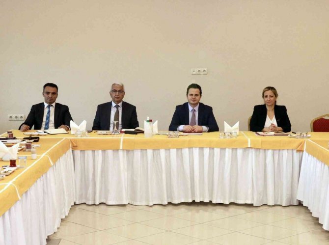 İ̇lçe Müdürleri İle Sene Sonu Toplantısı