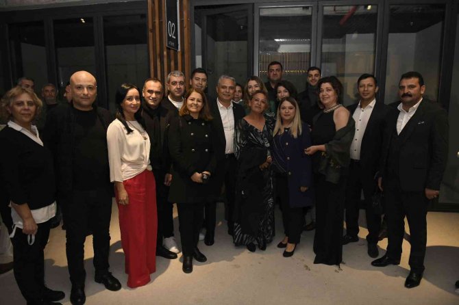 Muratpaşa Çalışanları Yeni Yılı Hep Birlikte Kutladı