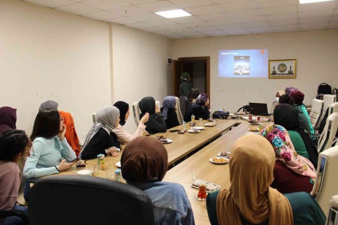 ’Konuşulacak Bir Dünya Konu Var’ Projesi