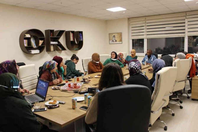 ’Konuşulacak Bir Dünya Konu Var’ Projesi