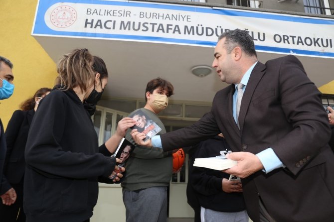 Burhaniye’de Çevreci Öğrenciler Ödüllendirildi