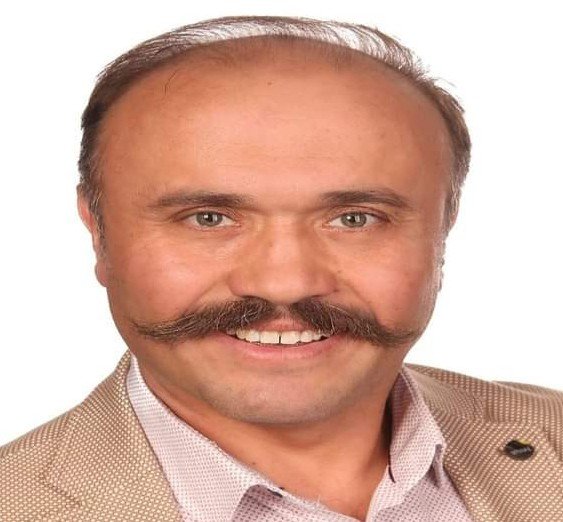 Ordu’da Rüzgara Kapılan Paraşütçü Ağaca Takıldı, Kurtarma Operasyonu Sürüyor