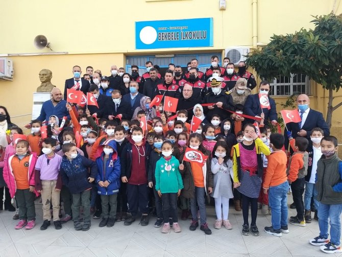 Şehit Ömer Vanlı Adına Kütüphane Açıldı