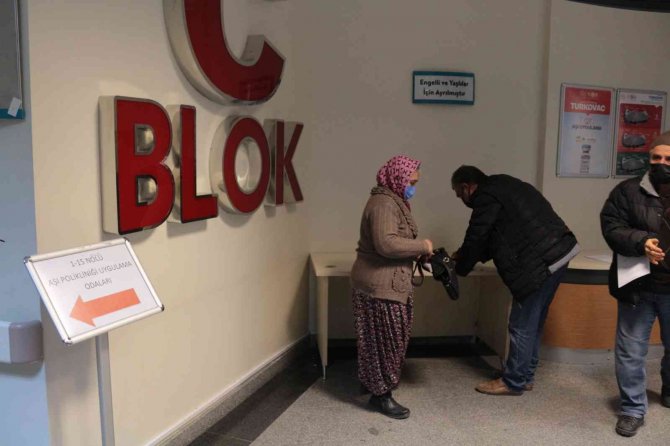 Balıkesir’de İlk Turkovac Aşısı Yapıldı