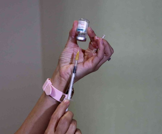 Yerli Aşıyı Yaptırdı, Aşısızlara Sitem Etti