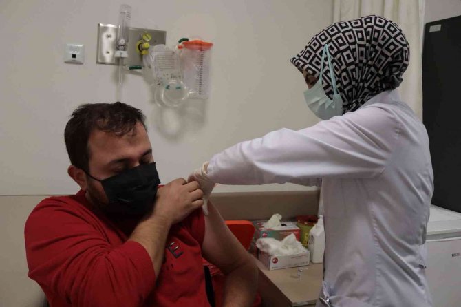 Kayseri Şehir Hastanesi’nde ’Turkovac’ Yoğunluğu