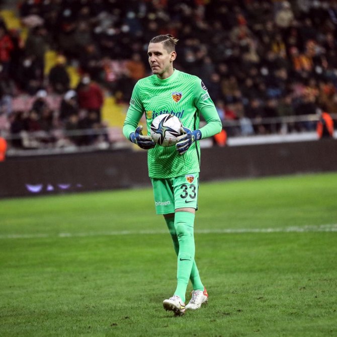 Kayserispor’da En Uzun Süre Alan Lung Oldu