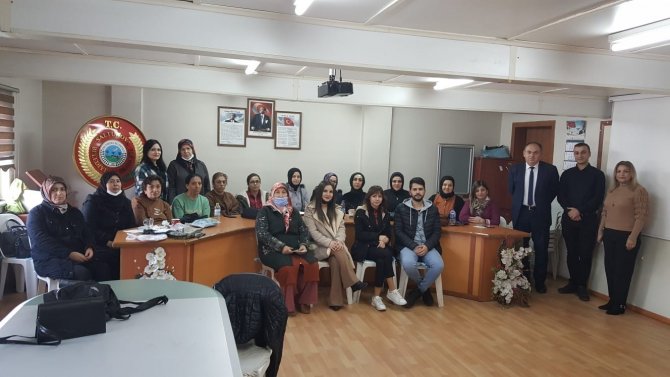 Arıcılık Ve Meyvecilik Kursu Düzenlendi