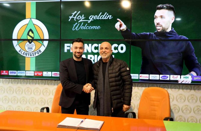 Alanyaspor, Francesco Farioli İle 2.5 Yıllık Sözleşme İmzaladı