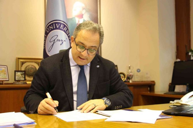 Bilim Kurulu Üyesi Prof. Dr. İ̇lhan’dan ‘Yılbaşı’ Uyarısı