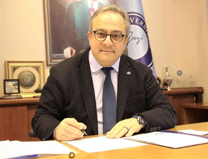 Bilim Kurulu Üyesi Prof. Dr. İ̇lhan’dan ‘Yılbaşı’ Uyarısı