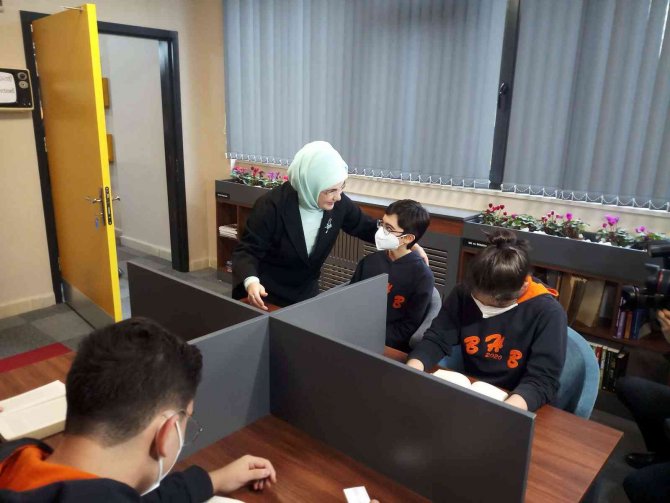 Emine Erdoğan: "Kütüphanesi Olmayan 16 Bin 316 Okulda Kütüphane Kuruldu"