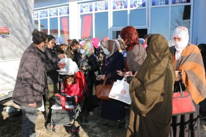 Diyadin’de Kadın Çığlığı Erbani Grubu İlk Konserini Verdi