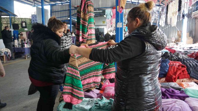 Pazar Esnafına Bulgar Turistten Sahte Dolar Şoku