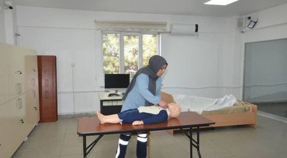 Polis Ekiplerine “Temel İ̇lk Yardım Kursu”