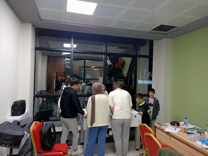 Akçakoca Gençlik Merkezi Her Geçen Gün Büyüyor