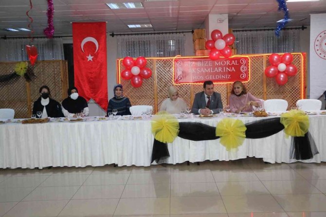“Biz Bize Moral Akşamları” Etkinliklerle Devam Ediyor