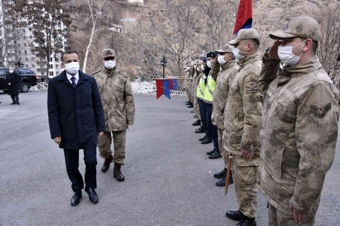 Vali Taşbilek’ten Yeni Yıl Ziyaretleri