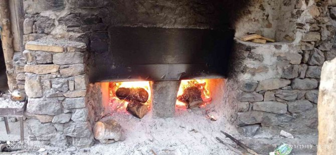 Çukurca’da Organik Tahin Üretimi