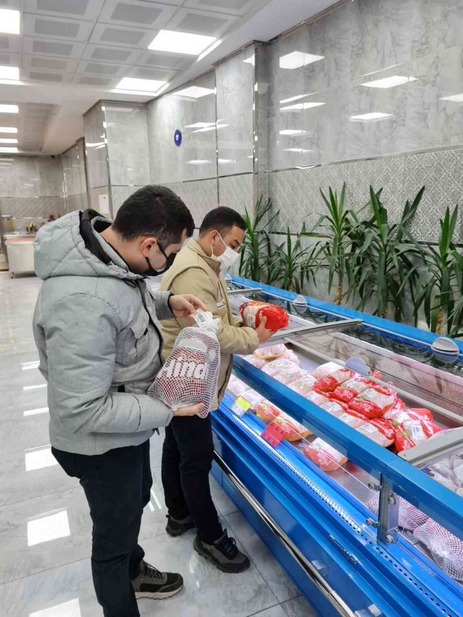 Isparta’da Yeni Yıl Öncesi Gıda Ve Covid 19 Denetimi