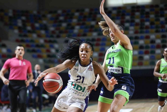 Kadınlar Basketbol Süper Ligi: İ̇zmit Belediyespor: 60 - Nesibe Aydın:70