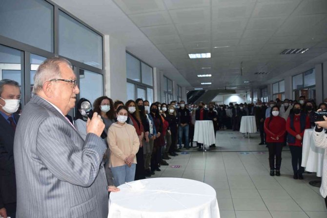 Başkan Posbıyık, Yeni Yıl Öncesi Belediye Personeliyle Buluştu