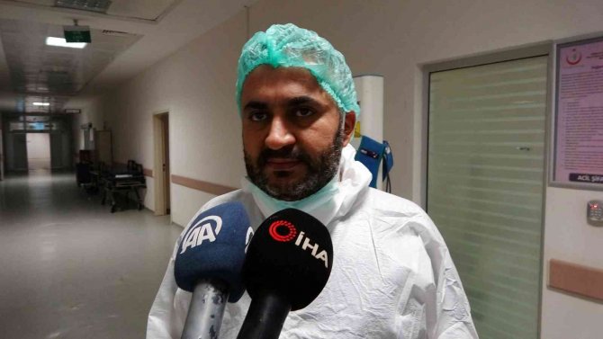 Doktorlar Hastalara ‘Nefes’ Olabilmek İçin Yeni Yıla Hastanede Giriyor