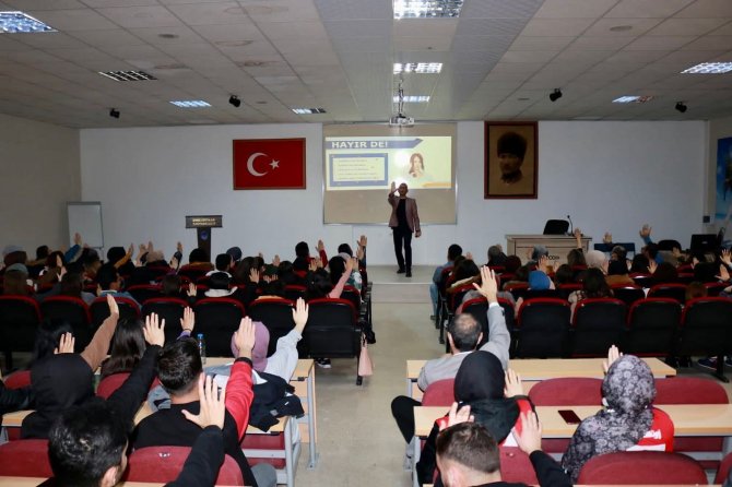 Üniversiteli Gençlere “Stres Yönetimi” Semineri
