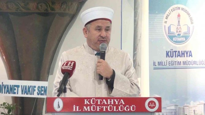 Hafızlık Eğitimini Tamamlayan 40 Öğrenci İçin İcazet Töreni