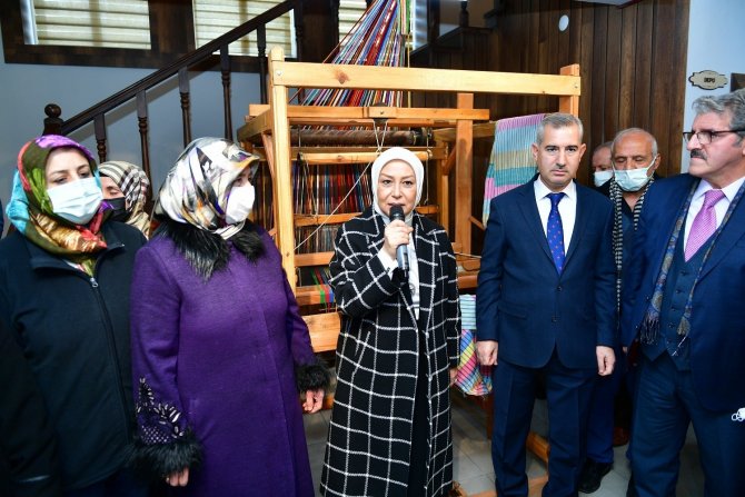 Malatya Ve Yeşilyurt’un Simgelerinin Yer Aldığı Halılara Yoğun İlgi