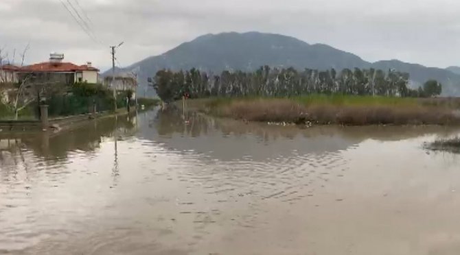 Kırmızı Kodlu Finike’nin Sokakları Venedik’e Döndü