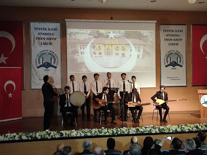 Milli Eğitim Eski Bakanı Ahmet Tevfik İ̇leri Anıldı