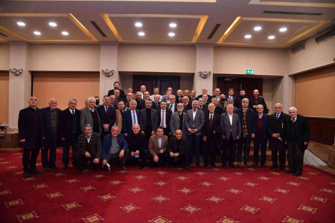 Başkan Genç Ak Partili Başkanları Buluşturdu