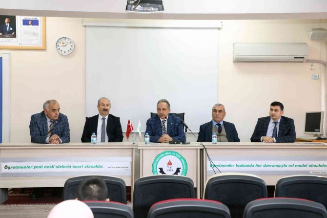 Başkan Yalçın Meslek Lisesi Öğrencileriyle Buluştu