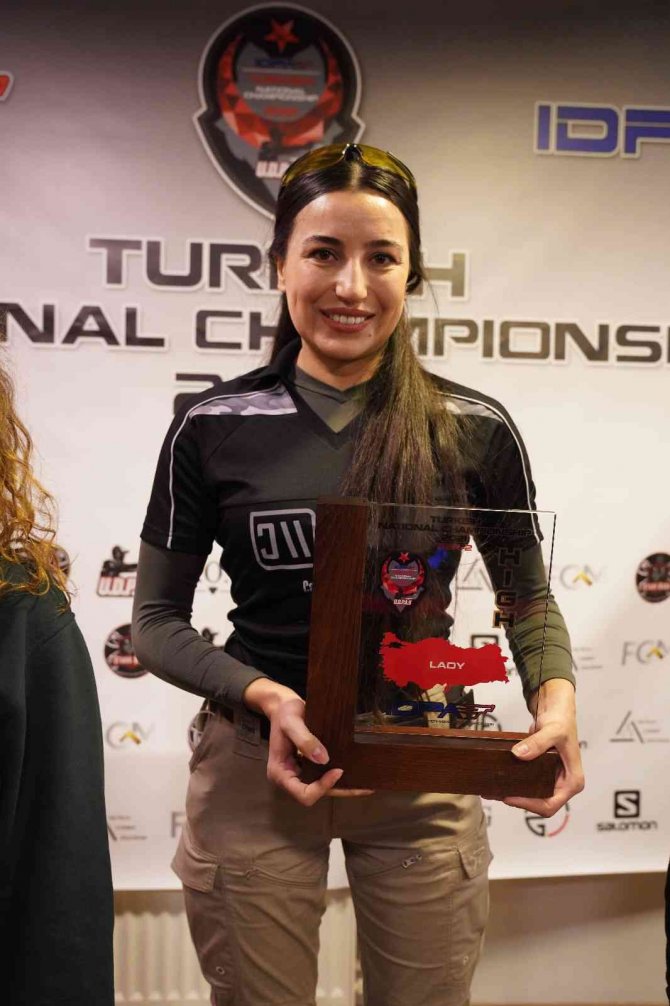 Canik Şampiyonluklar Hanesine Yenilerini Ekliyor