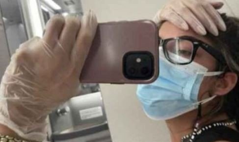 Covid-19 Testi Pozitif Çıkan Yolcu, Kendini Uçak Tuvaletinde 5 Saat İzole Etti