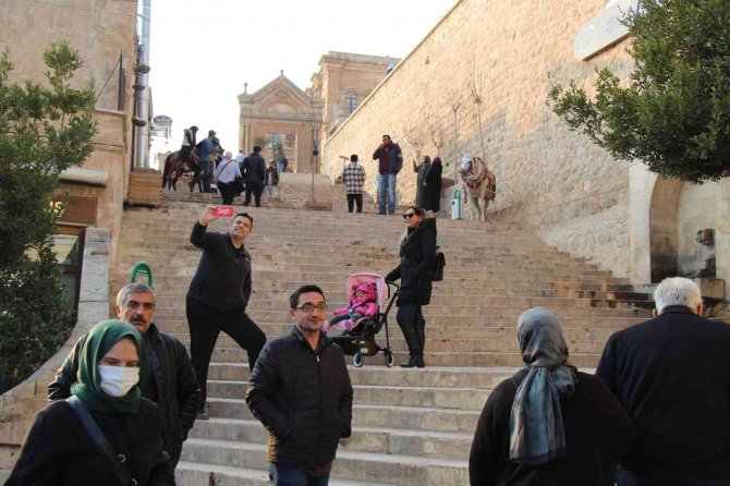 Yerli Ve Yabancı Turistlerin Yılbaşı Rotası Mardin Oldu