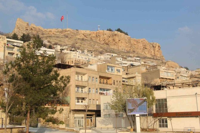Yerli Ve Yabancı Turistlerin Yılbaşı Rotası Mardin Oldu