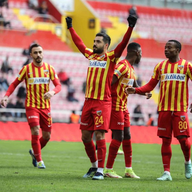 Kayserispor Son 16 Takım Arasında