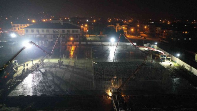 Yeni Yıla 43 Milyon Liralık Yatırımın Temelini Atarak Girdi