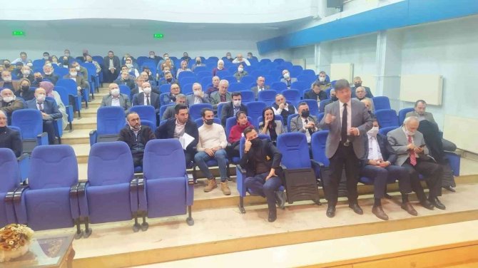 Okul Yöneticileri Ve Öğretmenler Eğitime Girdi